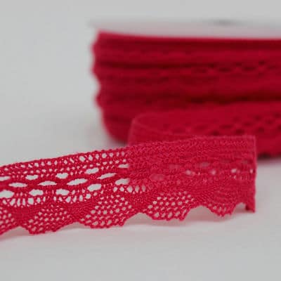 Embossed lace fabric fuschia