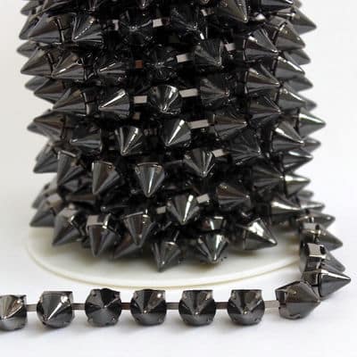 Strap with black metallic nails