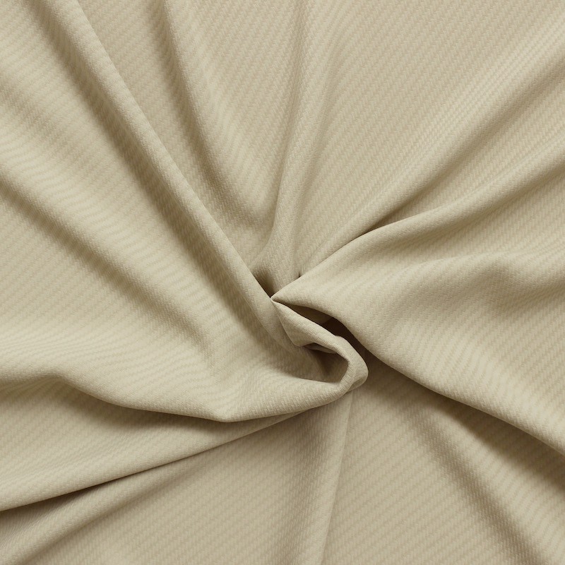 Satijn in polyester met roestkleurig cashmere design in een vlak van 77cm