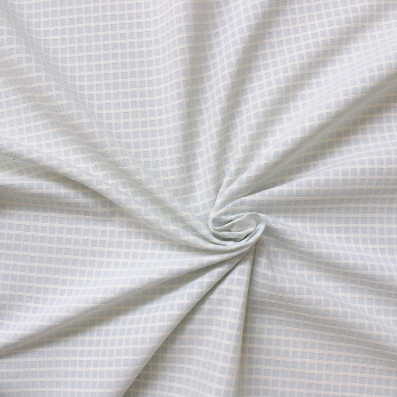 Tissu en coton à petits carreaux bleu et blanc