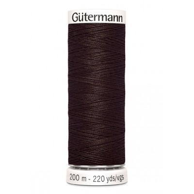 Brown sewing thread Gütermann 696