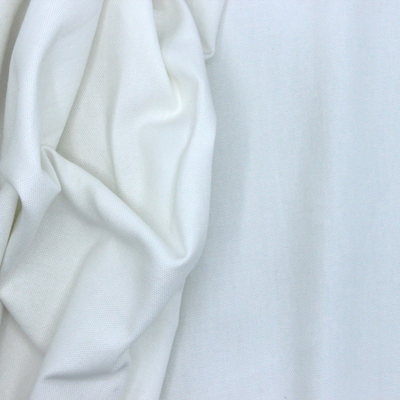 Tissu en coton uni blanc