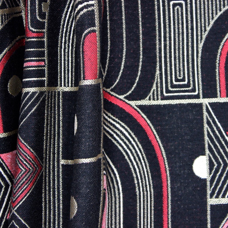 Jacquard fabric with geometric design