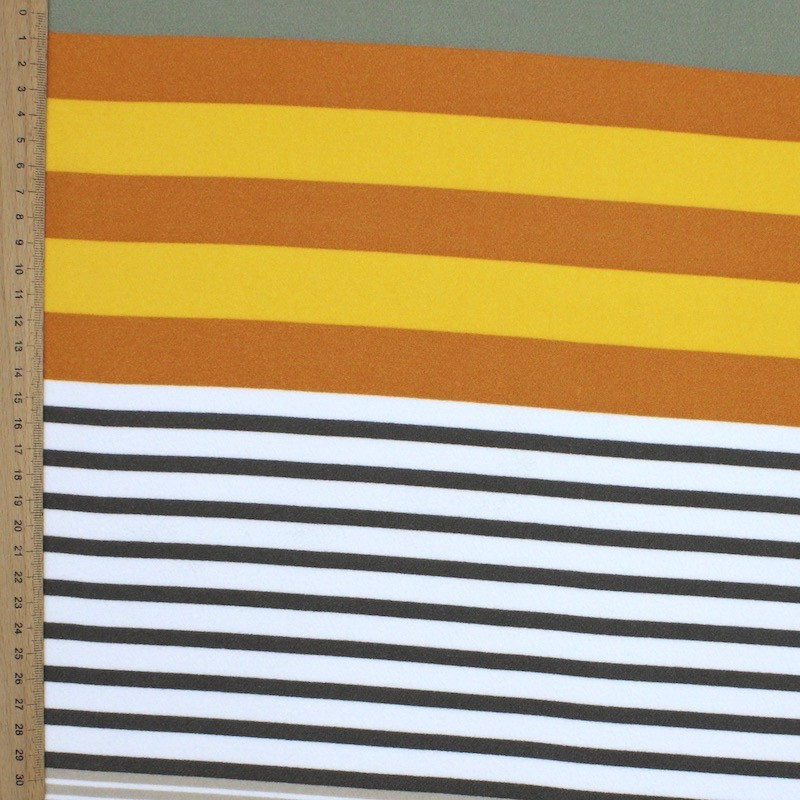 Striped crêpe panel 