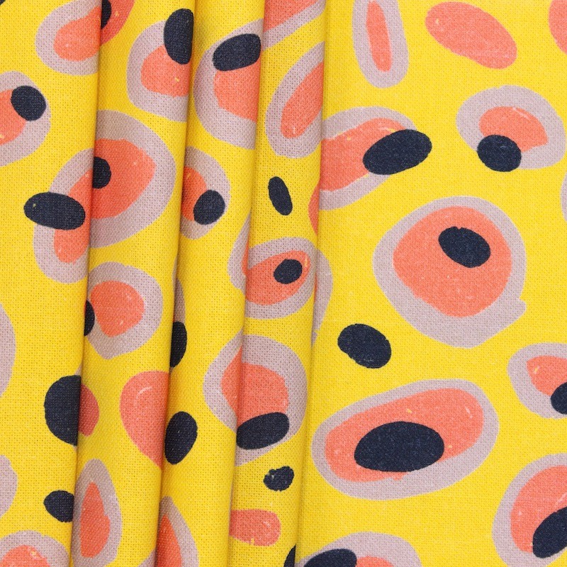 Cotton fabric with digital prints