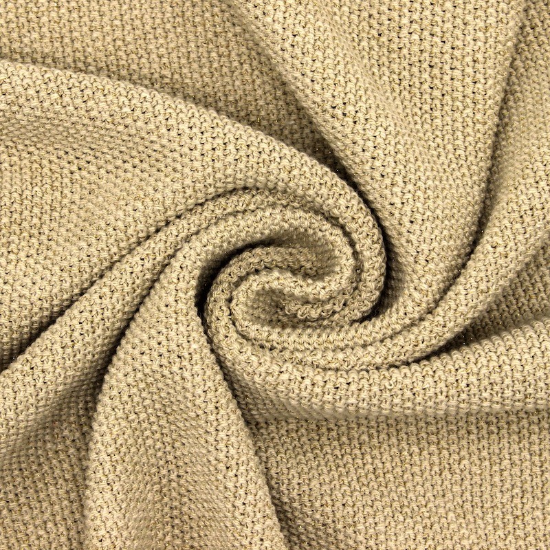 Knit fabric with fantasy thread