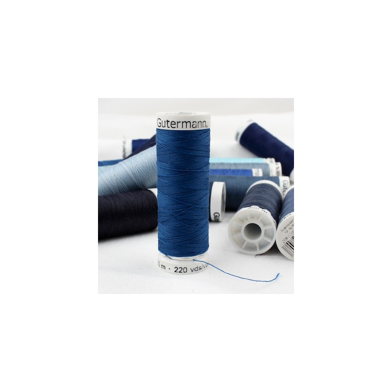 Blue sewing thread Gütermann 214