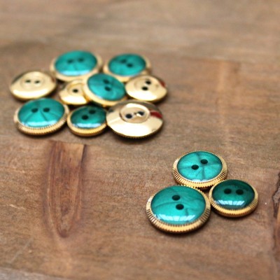 Resin button - emerald and gold