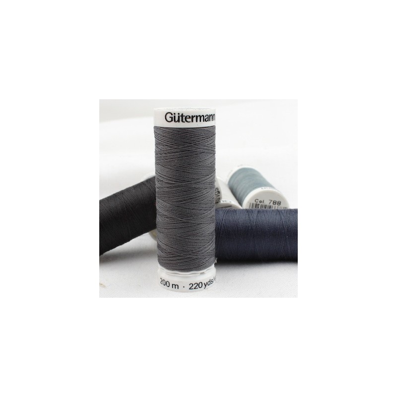 Grey sewing thread Gütermann 701