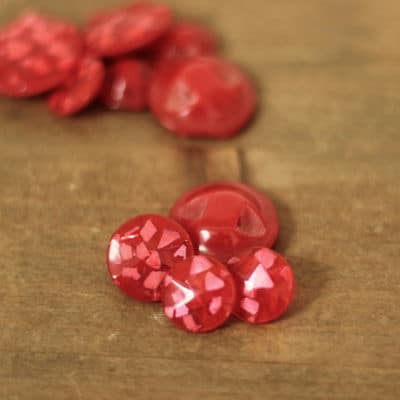 Round resin button - red