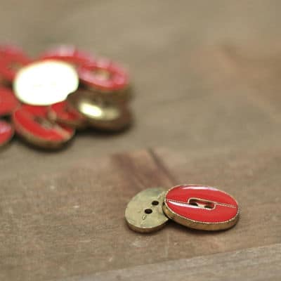 Oval button - red and gold