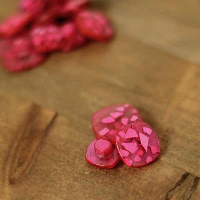 Square resin button - pink