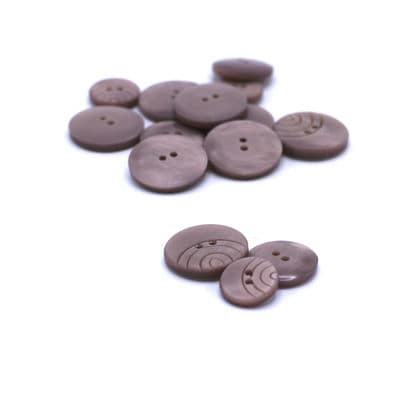 Round resin button - old pink