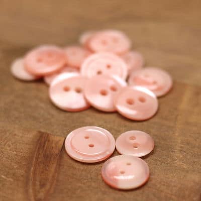 Resin button - pink