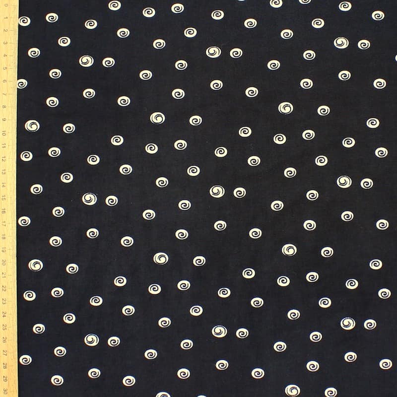 Polyester fabric with relief pattern