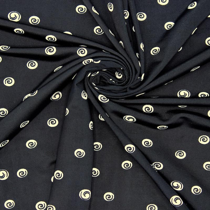 Polyester fabric with relief pattern