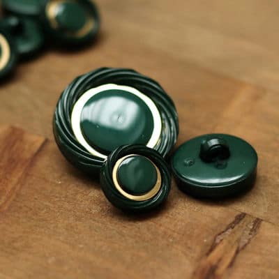 Resin button - green and gold