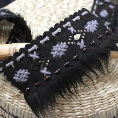 Ribbon with fringes in alcantara - black