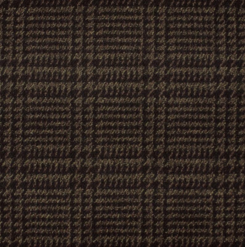 Wool fabric with pied-de-coq pattern