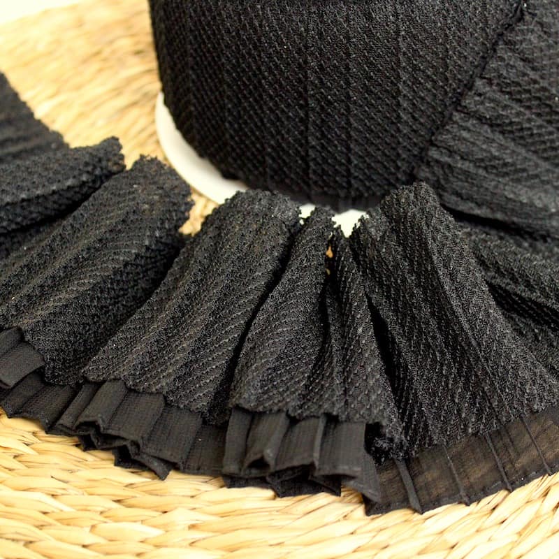Pleated ribbon for collar and sleeve - black