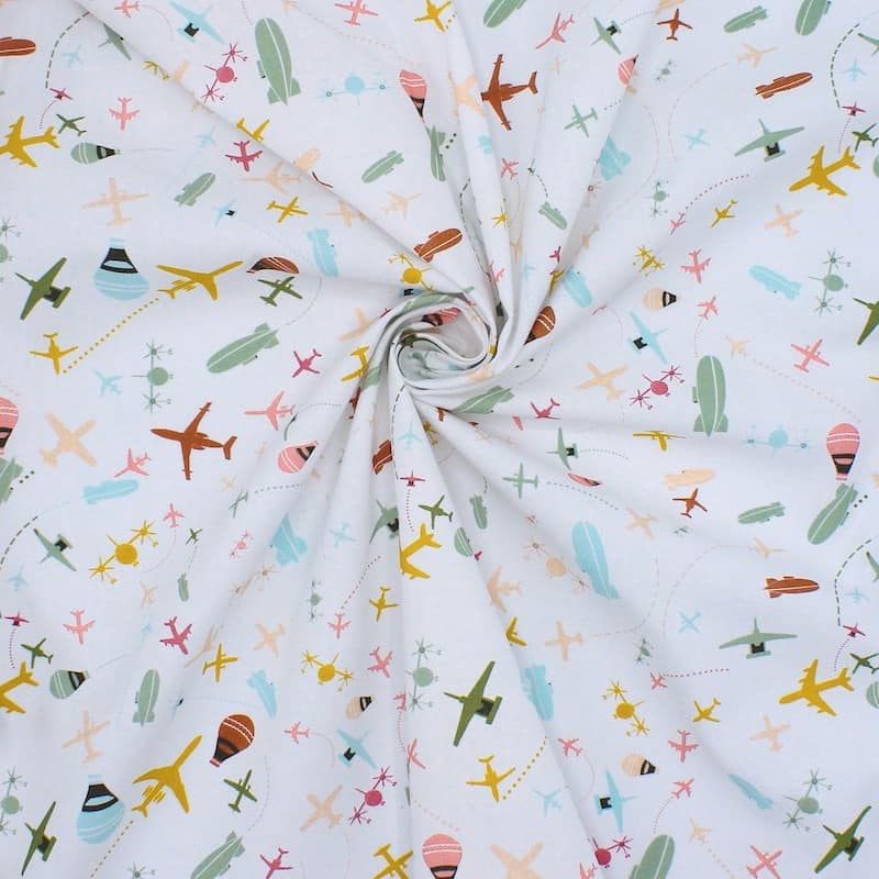 Cotton printed with "planes and air balloons"