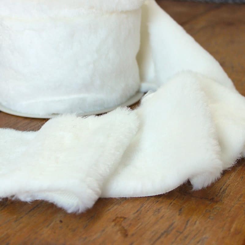 Acrylic fur ribbon 10cm - white