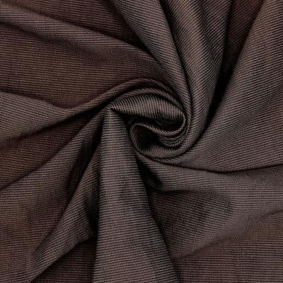 Tissu vestimentaire brun 