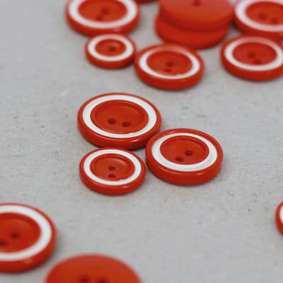 Resin button - red and white