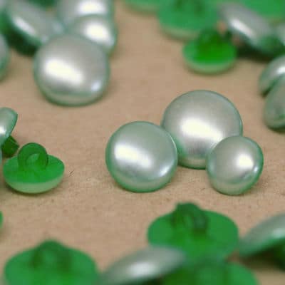 Round pearly button - sea green
