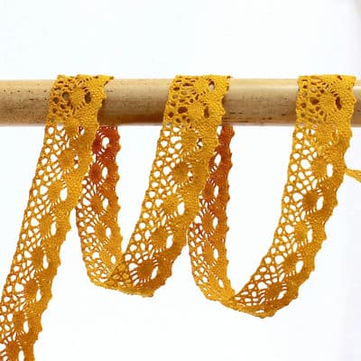 Lace ribbon - mustard yellow