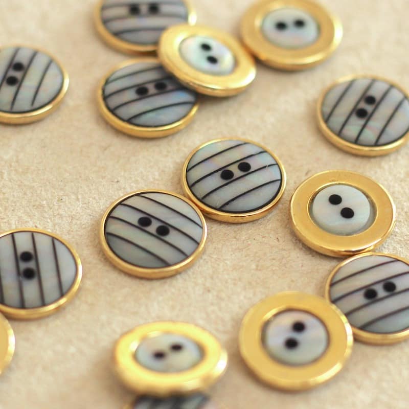 Resin button - gold and pearly grey
