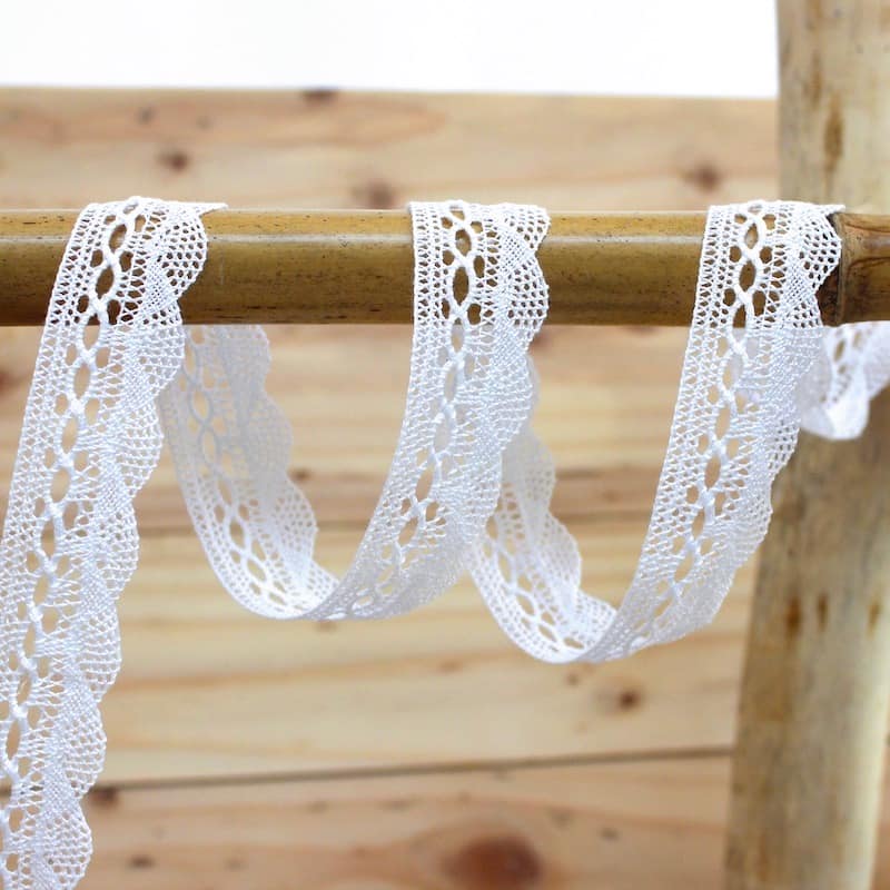 Cotton lace ribbon - white