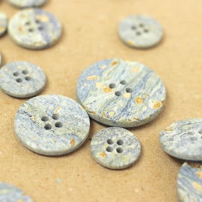 Round resin button - marbled grey-blue