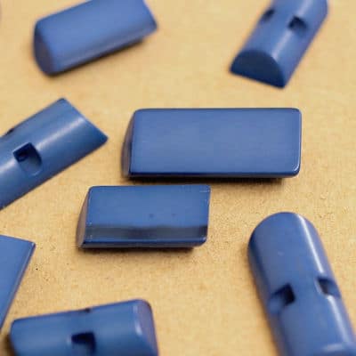 Rectangular resin button - blue