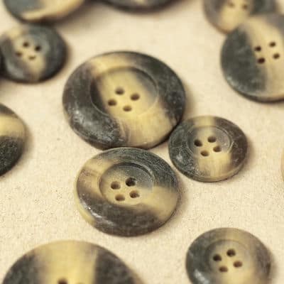 Round resin button - mat grey/beige