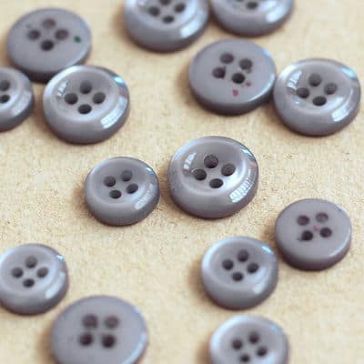 Resin button 4 holes - grey