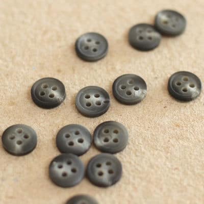Resin button 4 holes - grey