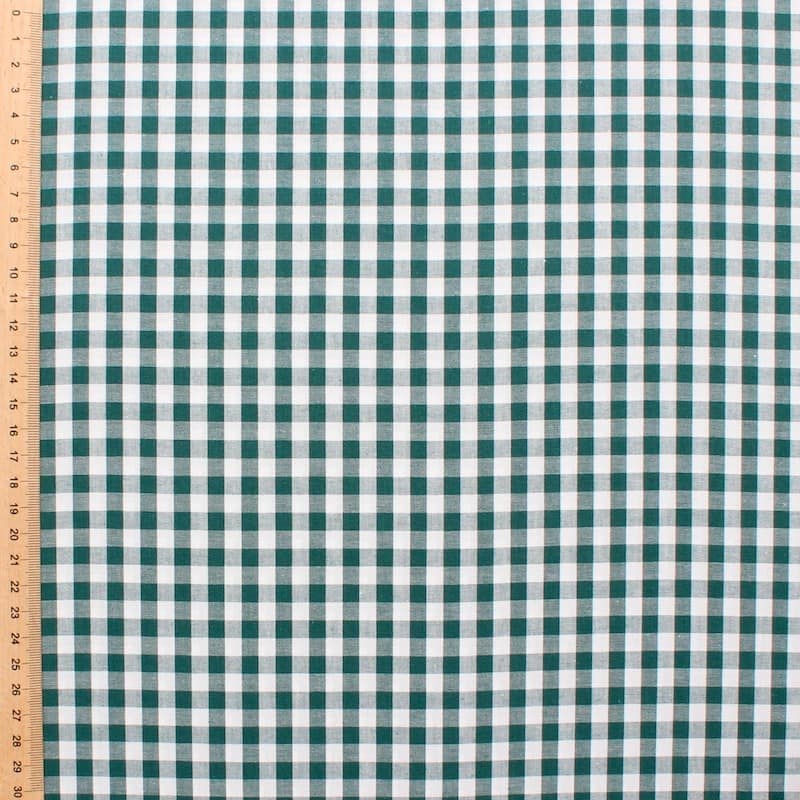 Tissu en coton à carreaux verts sur fond blanc