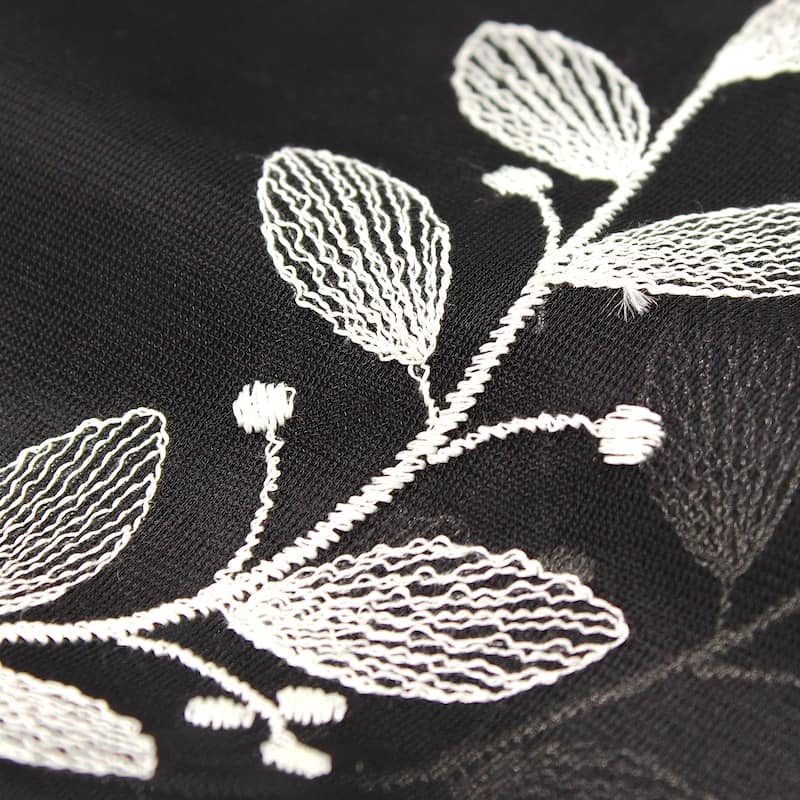 Embroidered tulle with flowers - black 
