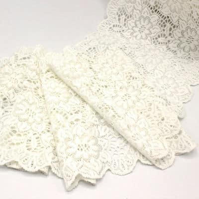 Tulle brodé extensible - blanc