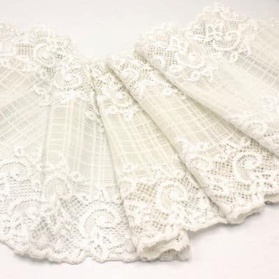 Tulle brodé extensible - blanc