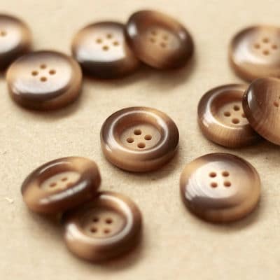 Round button - brown and beige
