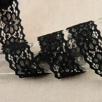 Elastic lace with flowers - black