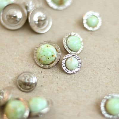 Cabochon button with silver metal & pistachio green