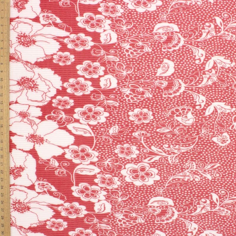 Plissé fabric in polyester with flowers - pink tea