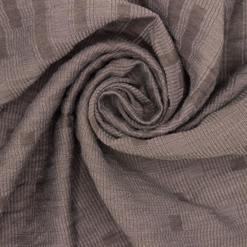 Jacquard fabric with geometric print - brown