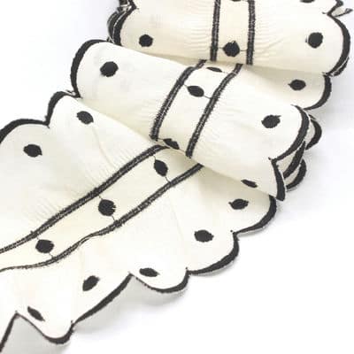 Embroidered gathered ribbon - off-white / black