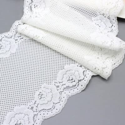 Extensible lace - white