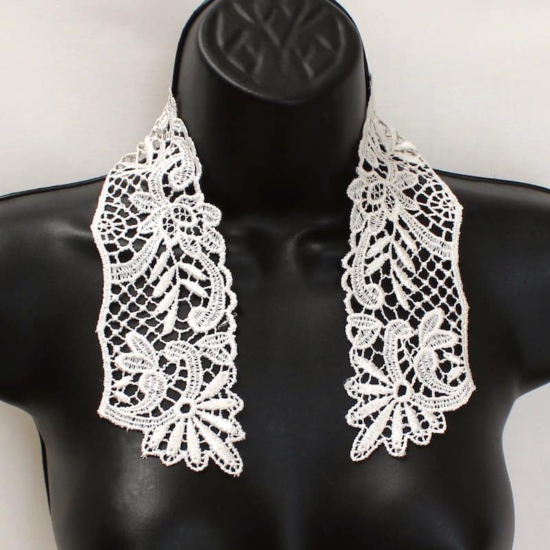 Lace collar - ivory