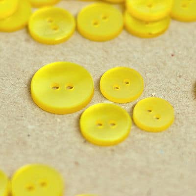 Round button - yellow